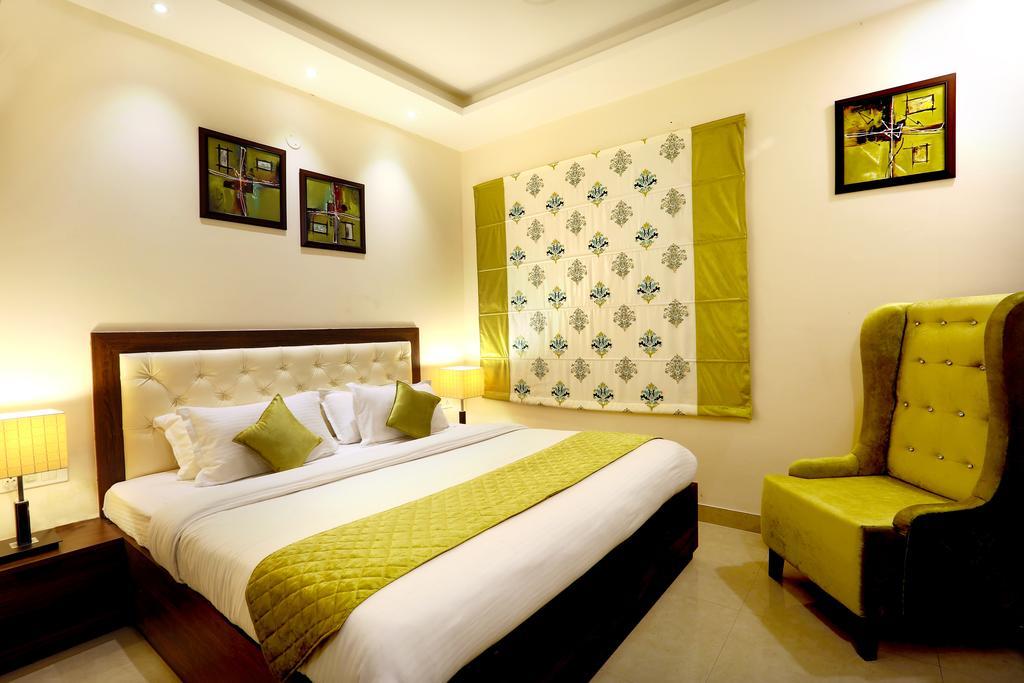 לודהיאנה Hotel Rk Grande חדר תמונה