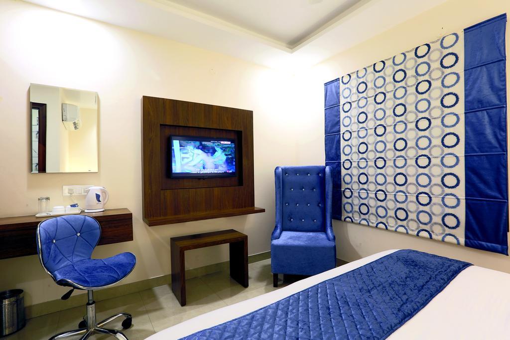 לודהיאנה Hotel Rk Grande חדר תמונה